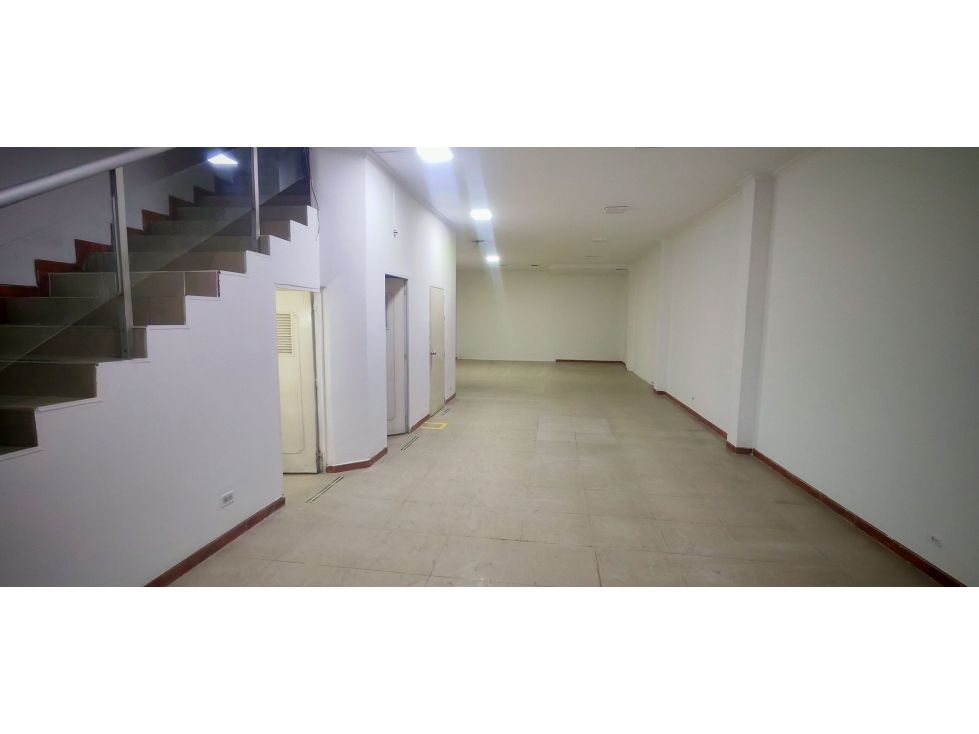 Edificio en venta Cundinamarca Bogotá Super Manzana 6 450 m2 Habitaciones 0 Baños 0 Garajes 0 Precio $2000000000