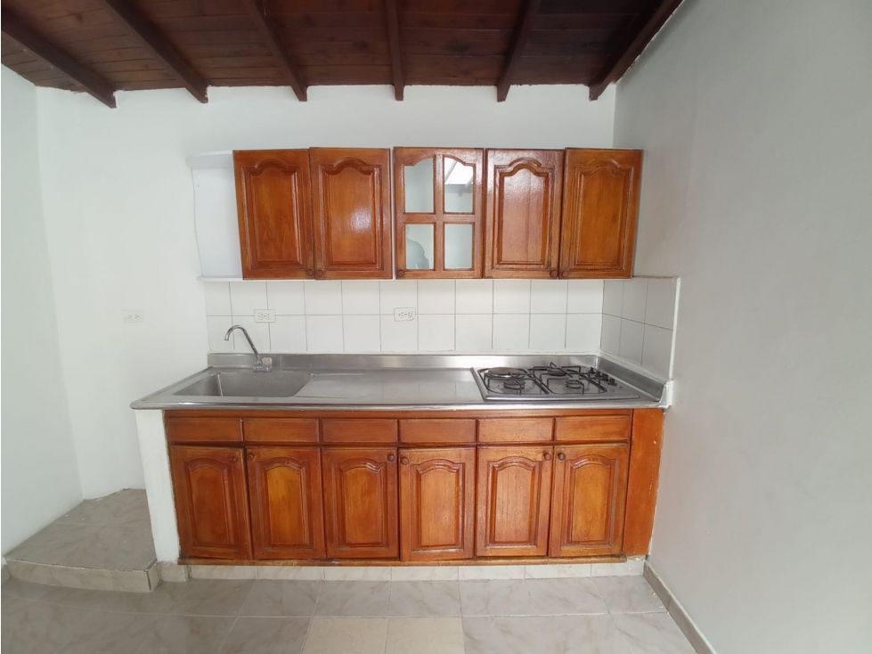 Apartamento en arriendo Antioquia Medellín Miraflores 70 m2 Habitaciones 4 Baños 2 Garajes 0 Precio $1700000