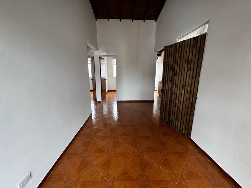 Apartamento en arriendo Antioquia Medellín Calasanz Parte Alta 60 m2 Habitaciones 3 Baños 2 Garajes 1 Precio $2000000