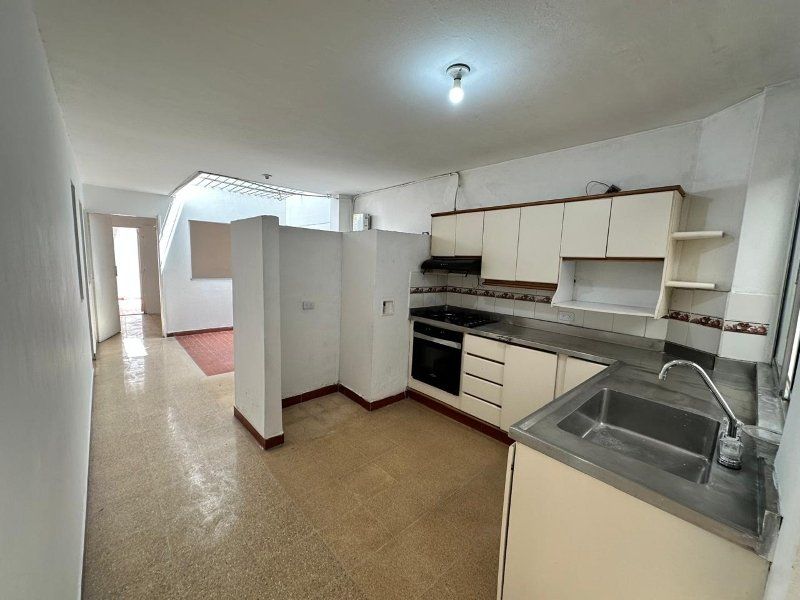 Casa en arriendo Antioquia Medellín La Floresta 180 m2 Habitaciones 4 Baños 3 Garajes 1 Precio $3900000