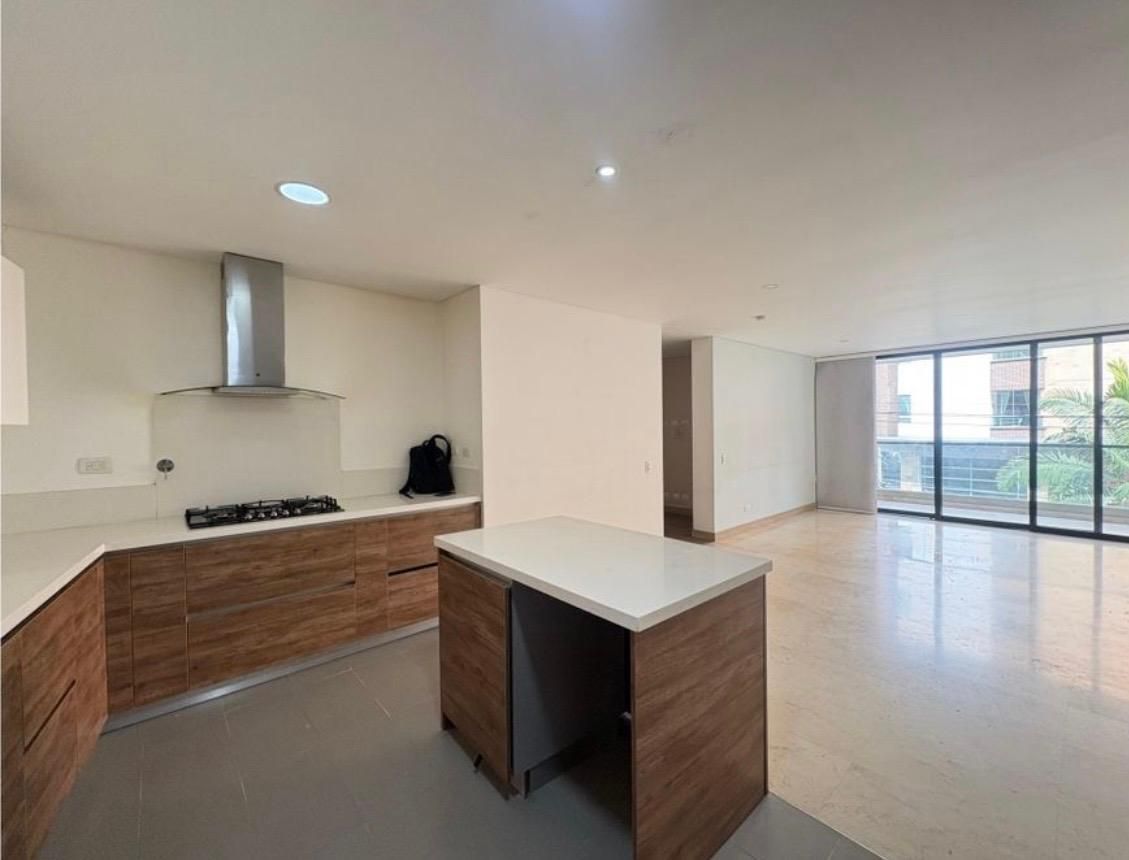 Edificio en arriendo Antioquia Medellín Laureles 150 m2 Habitaciones 4 Baños 5 Garajes 2 Precio $7000000