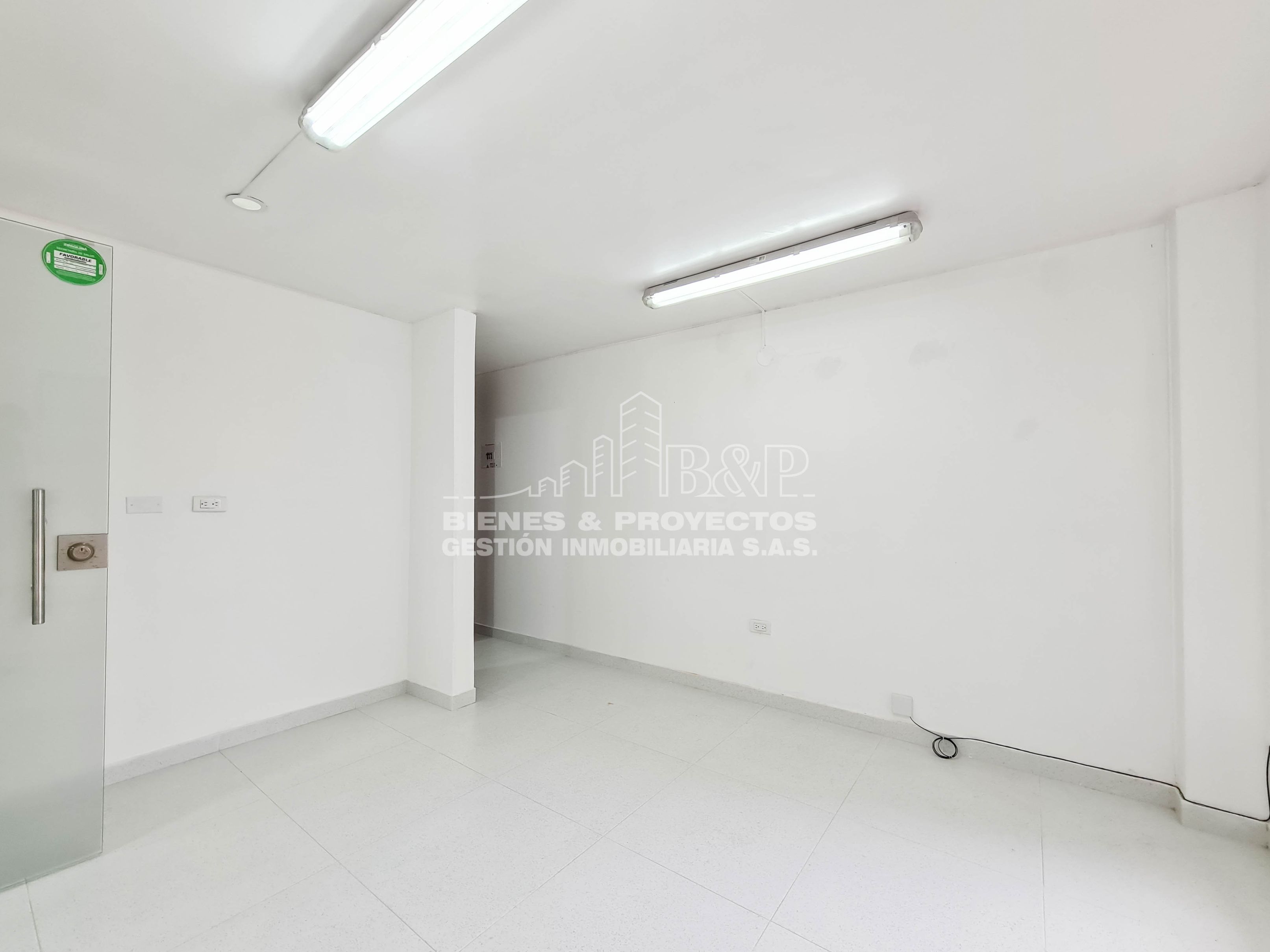 Consultorio en arriendo Cundinamarca Zipaquirá Algarra Iii 16 m2 Habitaciones 0 Baños 1 Garajes 0 Precio $1200000
