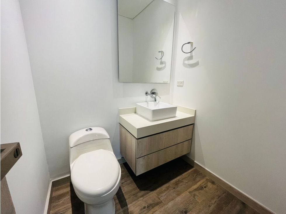 Apartamento en arriendo Antioquia Envigado La Mesa 163 m2 Habitaciones 4 Baños 5 Garajes 2 Precio $8000000