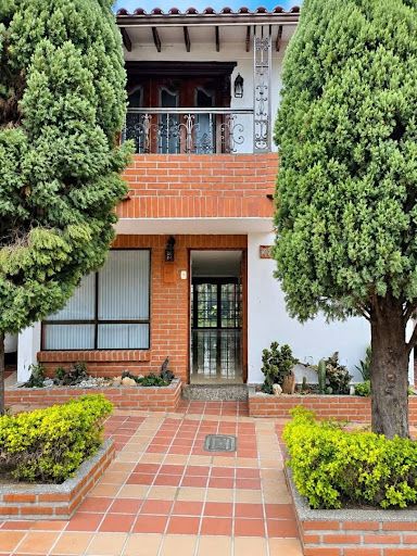 Casa en arriendo Antioquia Medellín La Hondonada 180 m2 Habitaciones 3 Baños 2 Garajes 1 Precio $5600000