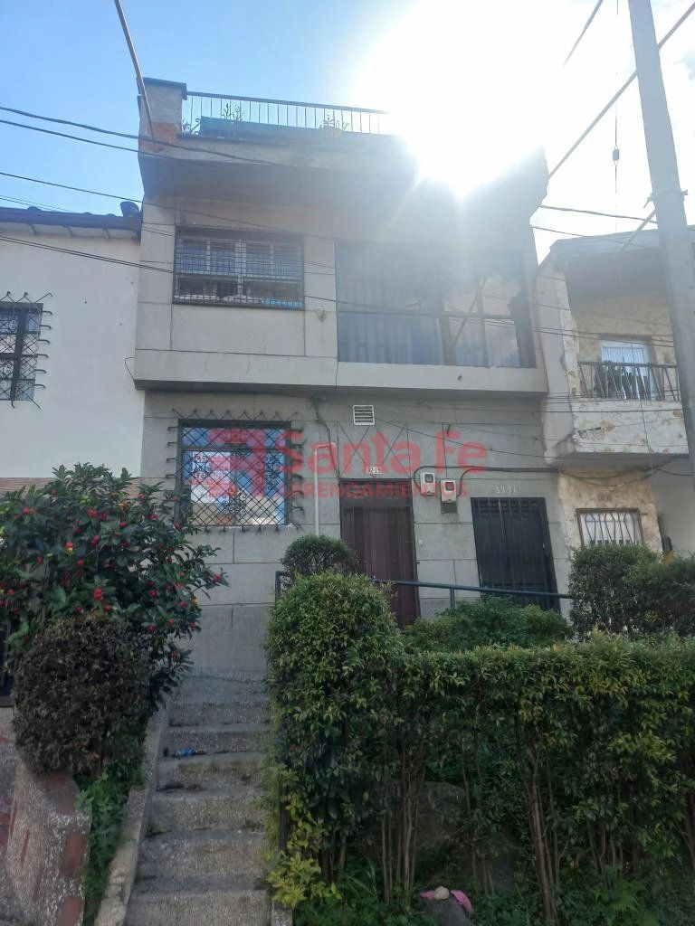 Casa en arriendo Antioquia Medellín Gerona 170 m2 Habitaciones 5 Baños 2 Garajes 0 Precio $1900000