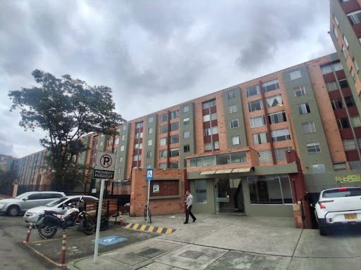 Apartamento en arriendo Cundinamarca Bogotá Capellanía 60 m2 Habitaciones 3 Baños 2 Garajes 1 Precio $2500000