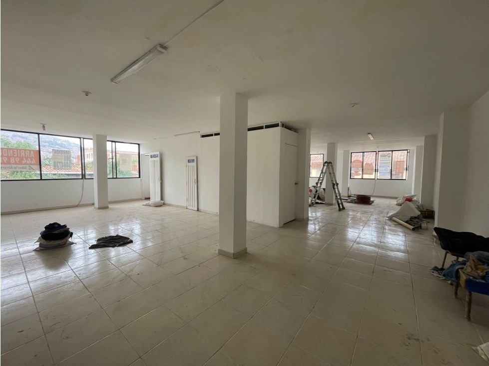 Local en arriendo Antioquia Bello Manchester 140 m2 Habitaciones 0 Baños 2 Garajes 0 Precio $4000000