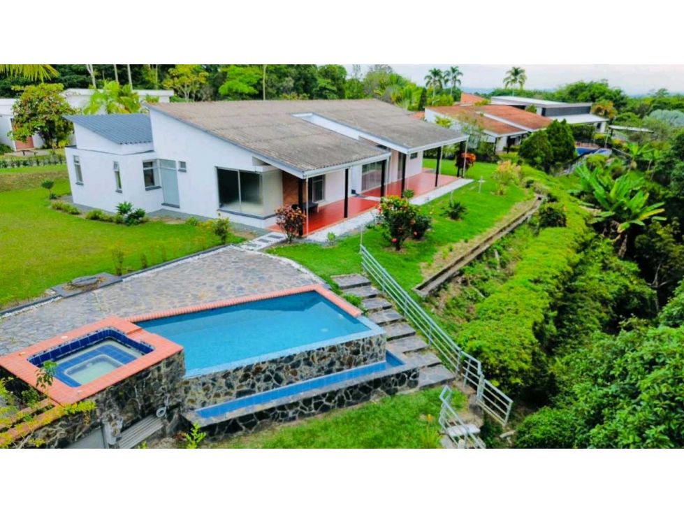 Casa Campestre en arriendo Quindío Armenia Armenia 260 m2 Habitaciones 4 Baños 4 Garajes 2 Precio $7290000