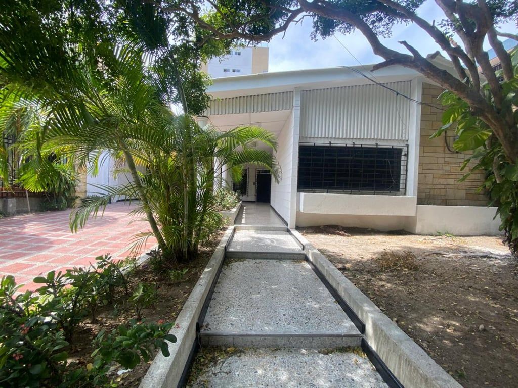 Casa en arriendo Atlántico Barranquilla El Tabor 350 m2 Habitaciones 4 Baños 3 Garajes 0 Precio $6000000