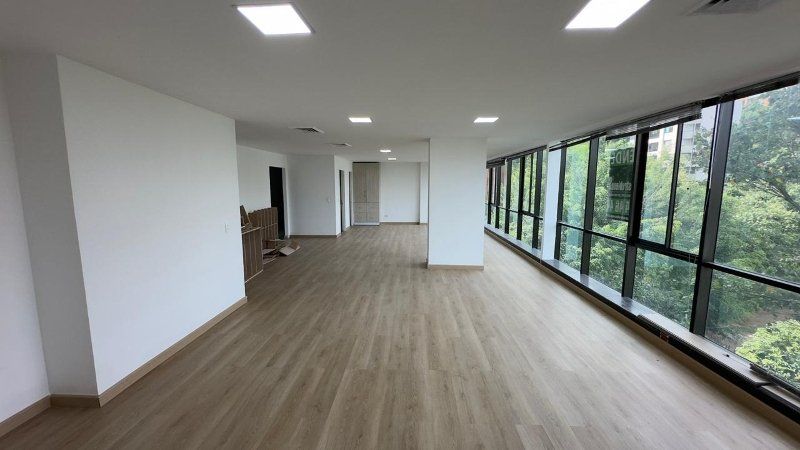 Oficina en venta Antioquia Medellín Urbanizacion Bosques De La Aguacata 81 m2 Habitaciones 0 Baños 1 Garajes 0 Precio $744425000