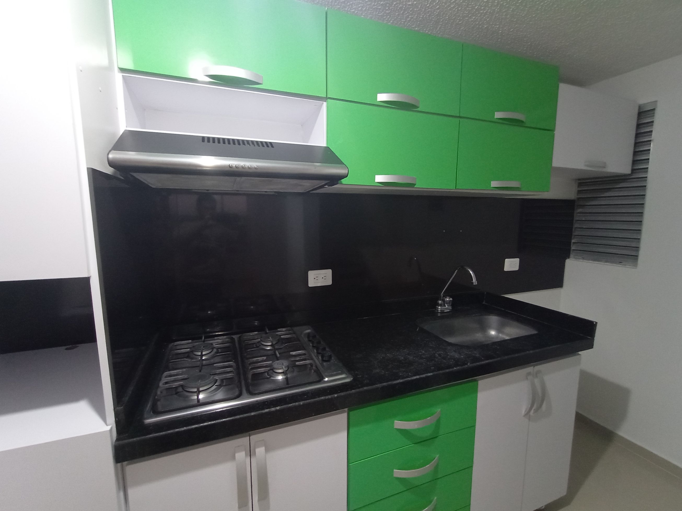 Apartamento en venta Cundinamarca Bogotá Engativa Centro 40 m2 Habitaciones 3 Baños 1 Garajes 0 Precio $187000000