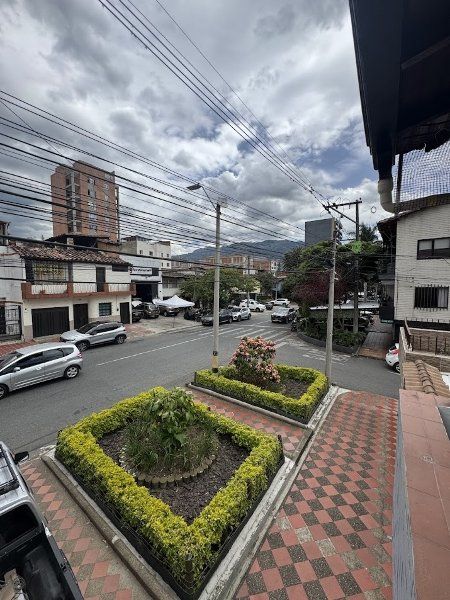 Oficina en arriendo Antioquia Medellín El Velodromo 70 m2 Habitaciones 0 Baños 2 Garajes 0 Precio $2700000