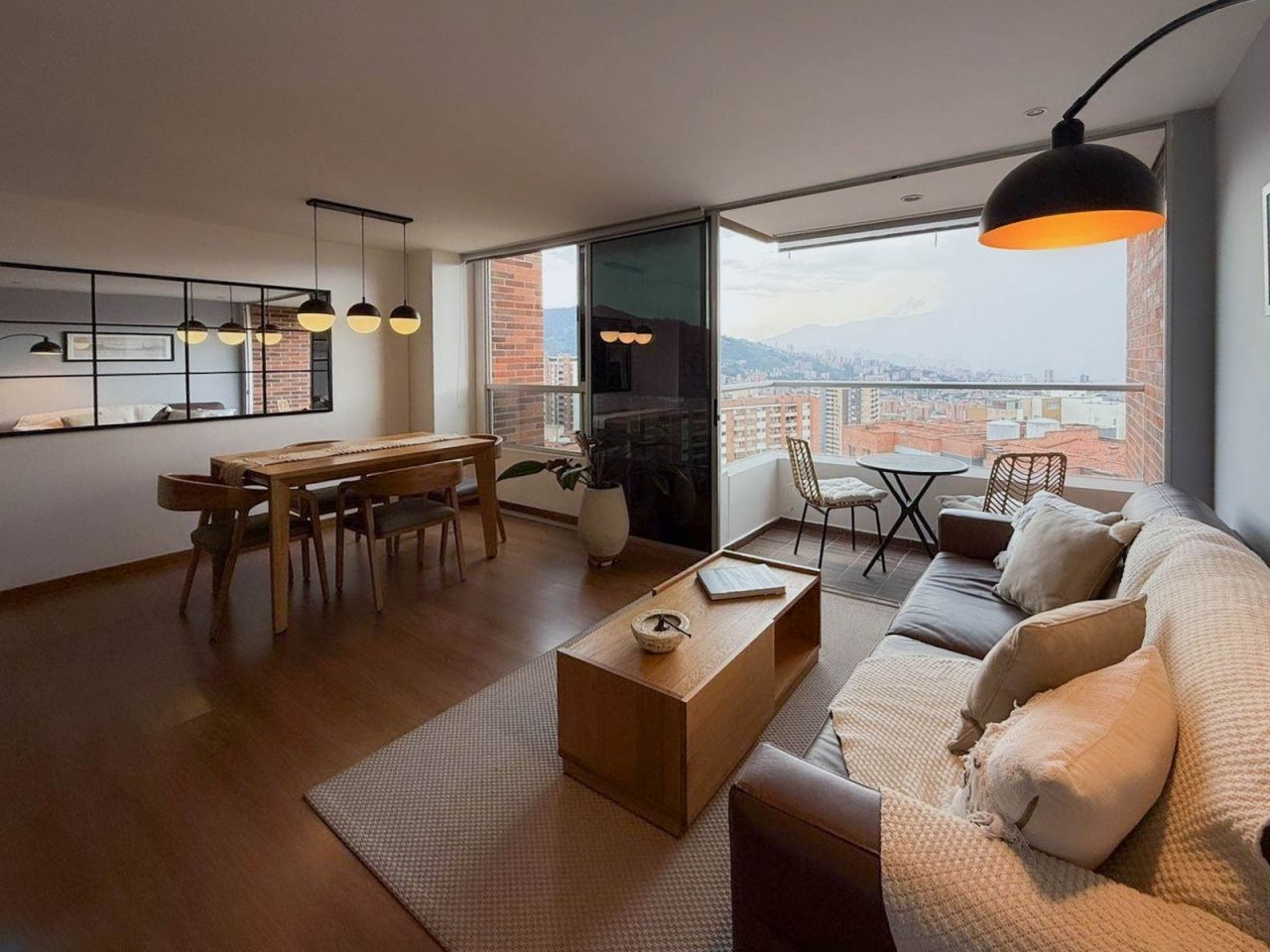 Apartamento en venta Antioquia Envigado Loma Del Atravesado 74 m2 Habitaciones 2 Baños 2 Garajes 1 Precio $709000000