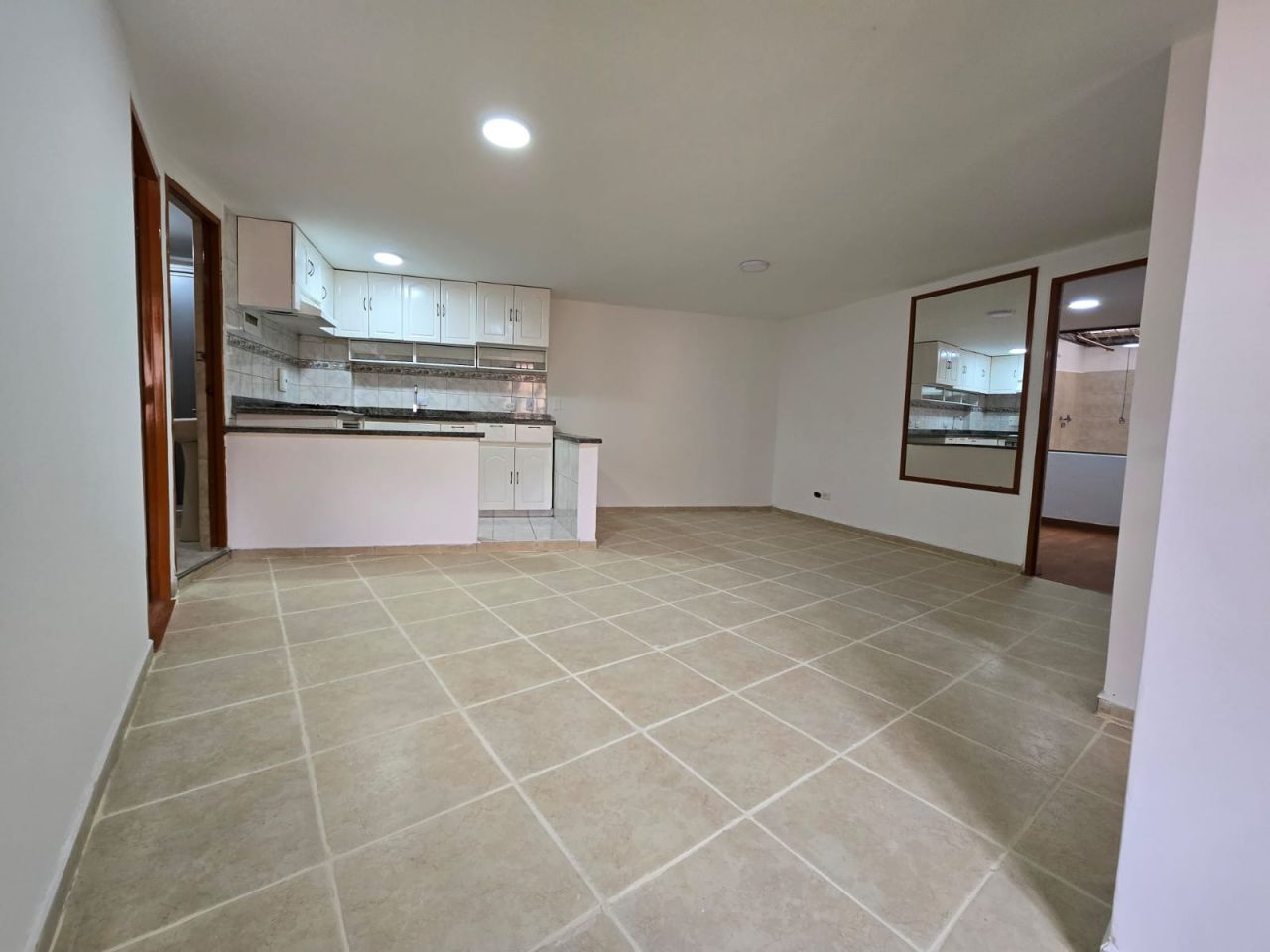 Apartamento en arriendo Cundinamarca Bogotá Teusaquillo 69 m2 Habitaciones 2 Baños 2 Garajes 1 Precio $2200000