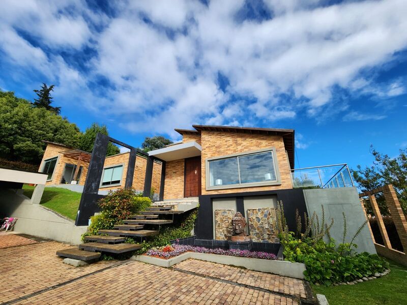 Casa en venta Cundinamarca Chía Chia 450 m2 Habitaciones 4 Baños 4 Garajes 3 Precio $2900000000
