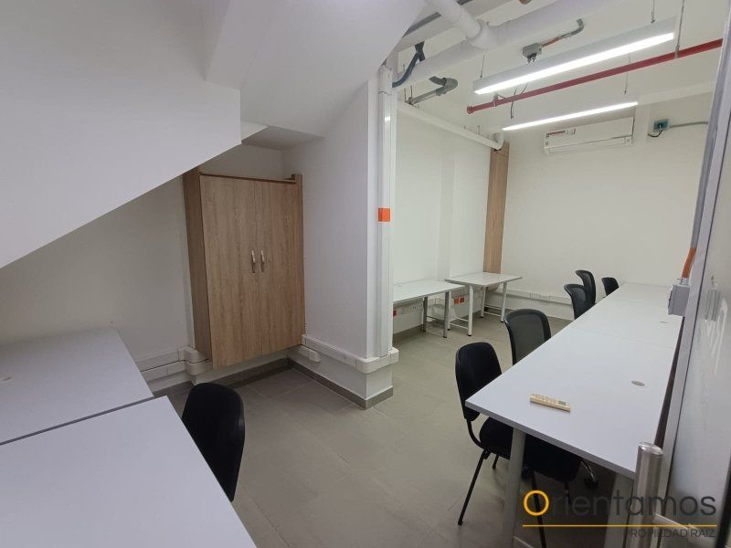 Oficina en arriendo Antioquia Medellín Simesa 18 m2 Habitaciones 0 Baños 1 Garajes 0 Precio $3000000