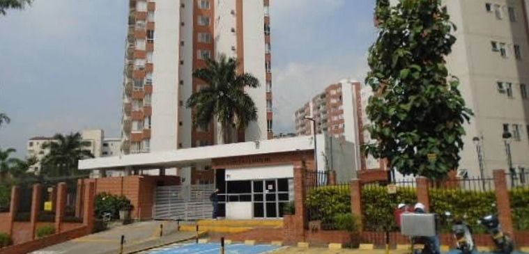 Apartamento en arriendo Valle Del Cauca Cali Normandía 70 m2 Habitaciones 2 Baños 2 Garajes 3 Precio $2500000
