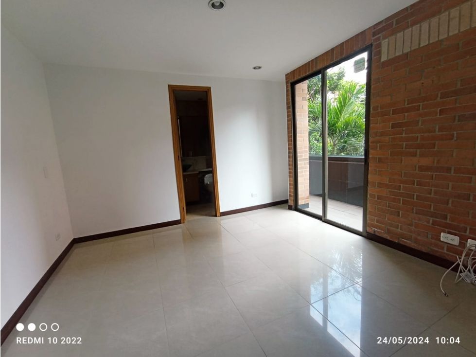 Apartaestudio en arriendo Antioquia Medellín Florida Nueva 60 m2 Habitaciones 1 Baños 1 Garajes 1 Precio $2900000