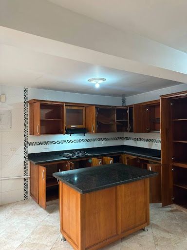 Casa en arriendo Antioquia Medellín La Floresta 150 m2 Habitaciones 3 Baños 2 Garajes 0 Precio $3700000