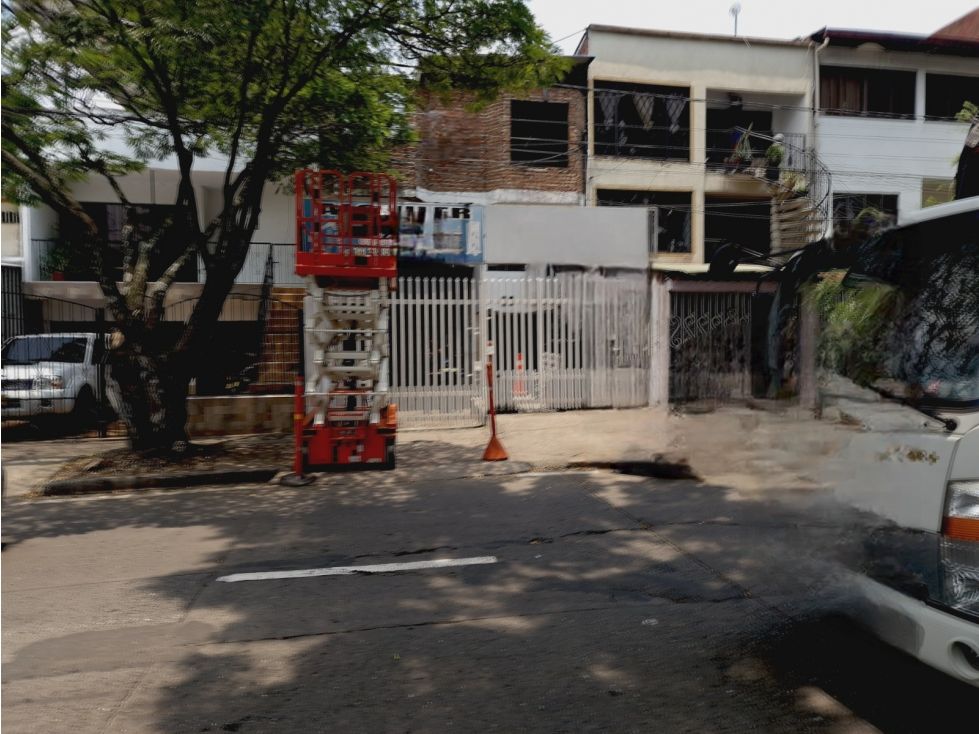 Casa en venta Valle Del Cauca Cali El Guabal 410 m2 Habitaciones 4 Baños 4 Garajes 2 Precio $650000000