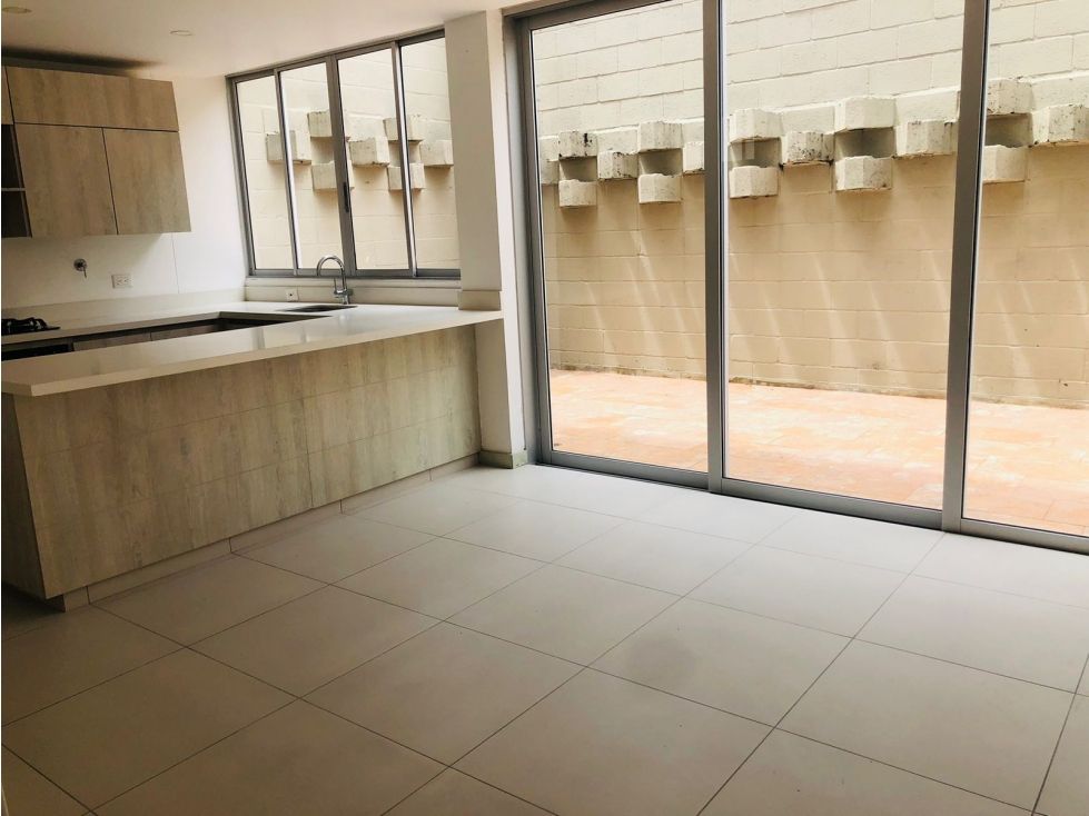 Casa en arriendo Antioquia Rionegro Belchite 165 m2 Habitaciones 4 Baños 4 Garajes 2 Precio $6550000