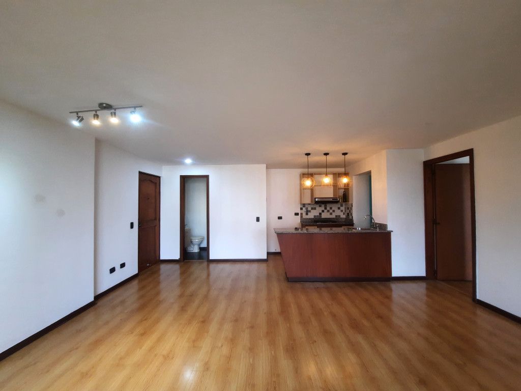 Apartaestudio en arriendo Antioquia Medellín Los Balsos No1 68 m2 Habitaciones 1 Baños 2 Garajes 1 Precio $3750000