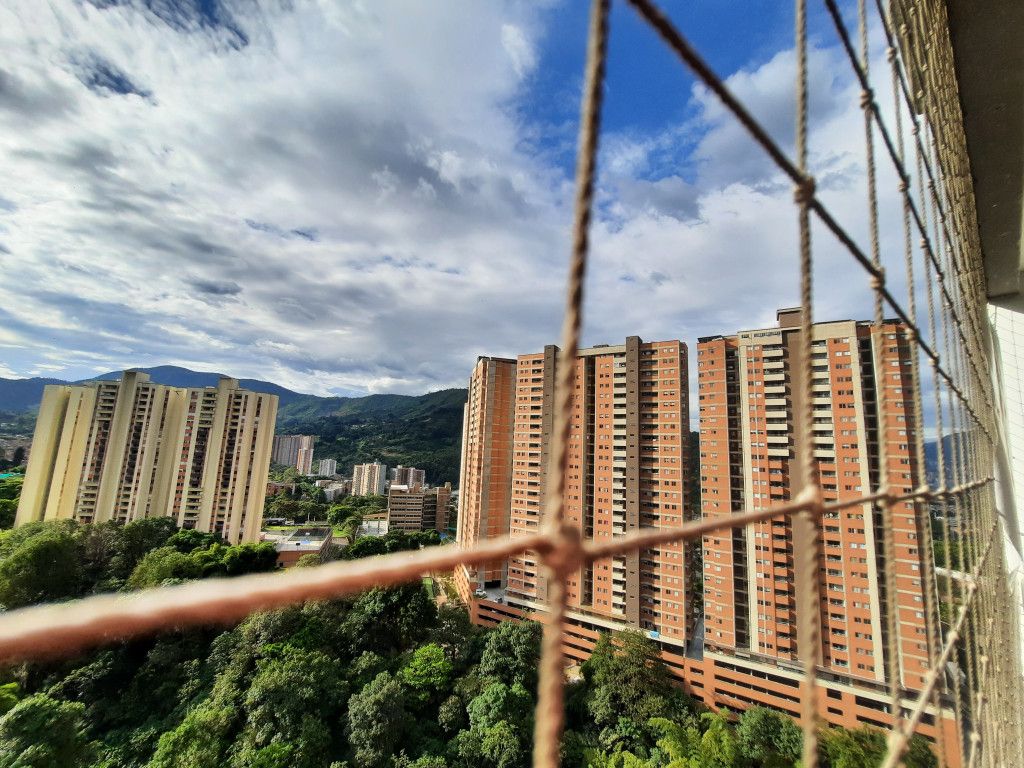 Apartamento en arriendo Antioquia Itagüí Santa Catalina 76 m2 Habitaciones 3 Baños 2 Garajes 1 Precio $3200000