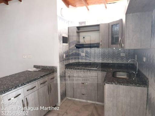 Casa en arriendo Antioquia Medellín Los Alcazares 80 m2 Habitaciones 3 Baños 2 Garajes 0 Precio $2240000