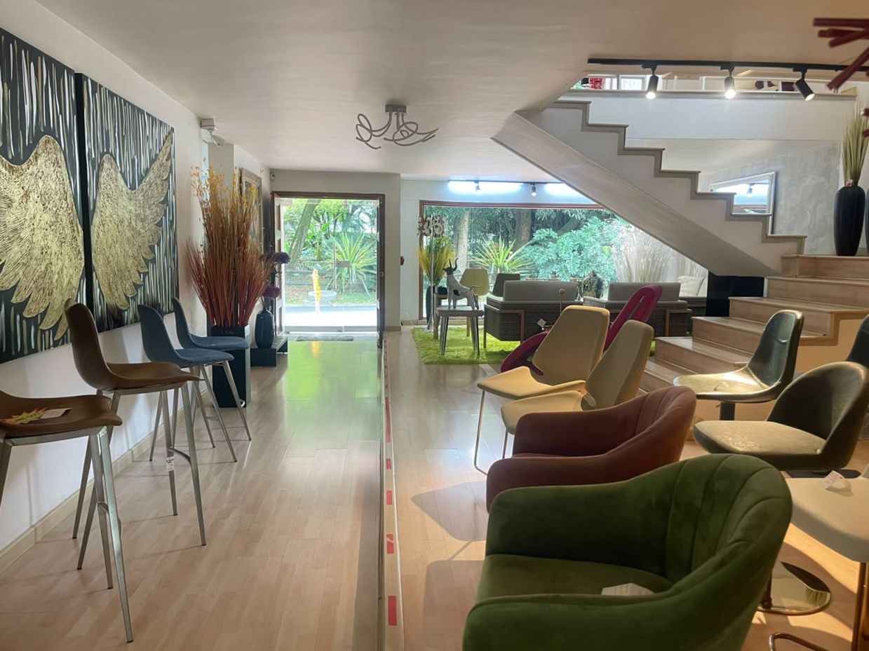 Oficina en arriendo Antioquia Medellín Patio Bonito 430 m2 Habitaciones 0 Baños 1 Garajes 0 Precio $25500000