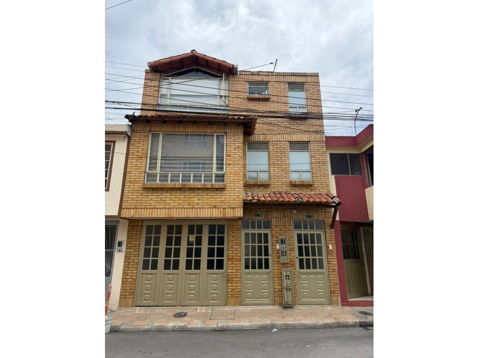 Casa en venta Cundinamarca Cajicá Centro 90 m2 Habitaciones 7 Baños 4 Garajes 1 Precio $1000000000