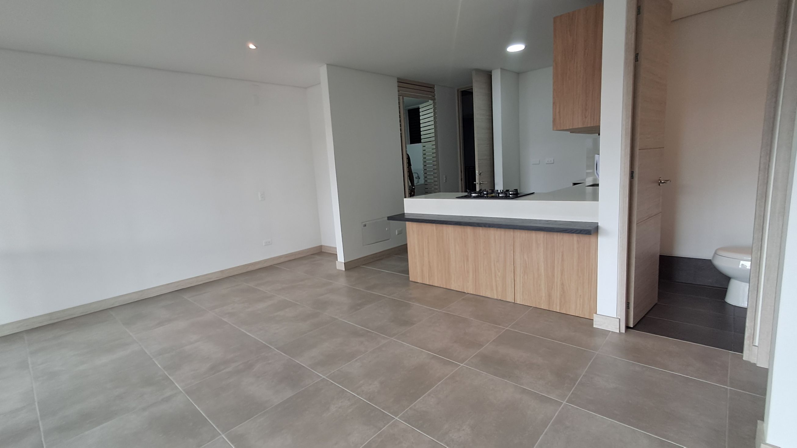 Apartaestudio en arriendo Antioquia Medellín Los Balsos No1 75 m2 Habitaciones 1 Baños 2 Garajes 1 Precio $4500000