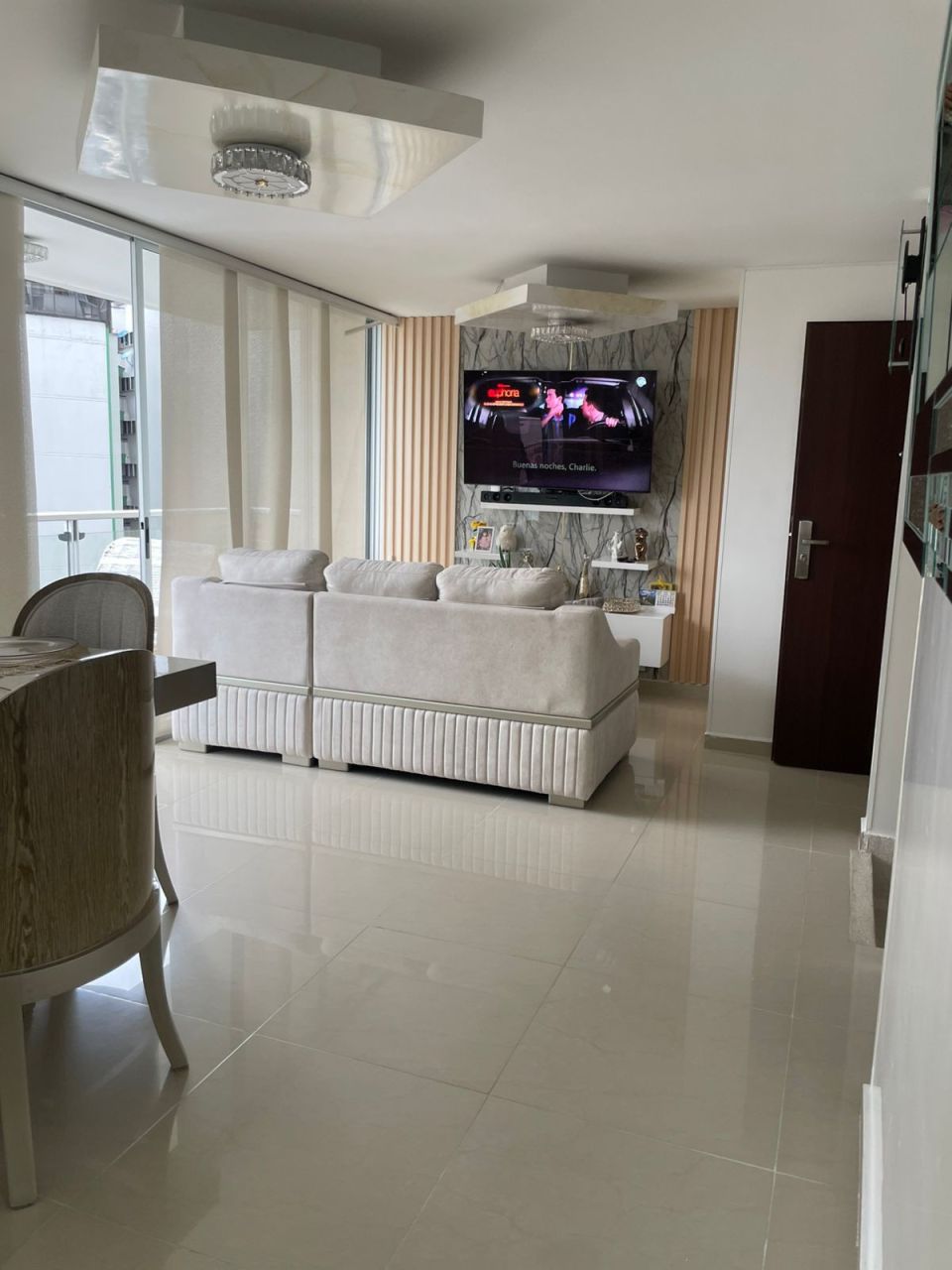 Apartamento en venta Santander Bucaramanga Urbanización Calle Real 90 m2 Habitaciones 3 Baños 2 Garajes 1 Precio $480000000