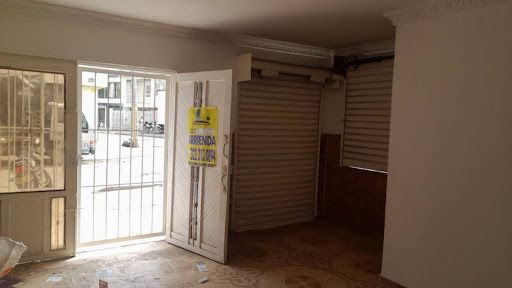 Local en arriendo Valle Del Cauca Cali Santa Elena 32 m2 Habitaciones 0 Baños 1 Garajes 0 Precio $800000