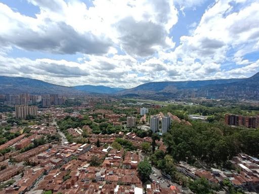 Apartamento en arriendo Antioquia Medellín El Rincon 65 m2 Habitaciones 3 Baños 2 Garajes 1 Precio $2800000