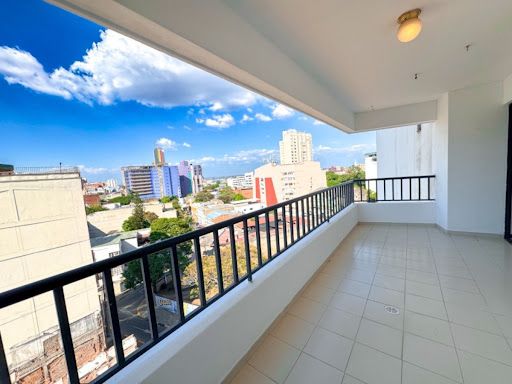 Apartaestudio en arriendo Valle Del Cauca Cali Granada 50 m2 Habitaciones 1 Baños 2 Garajes 1 Precio $2448000