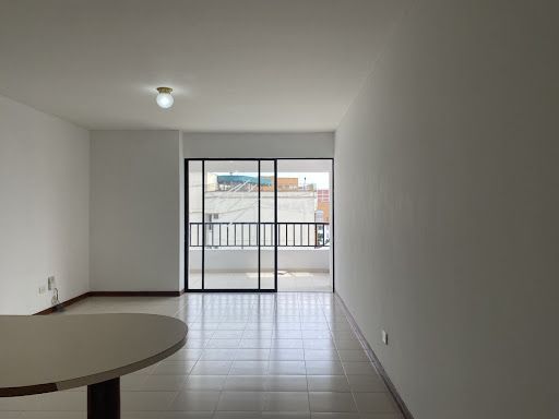 Apartaestudio en arriendo Valle Del Cauca Cali Granada 50 m2 Habitaciones 1 Baños 2 Garajes 1 Precio $2448000