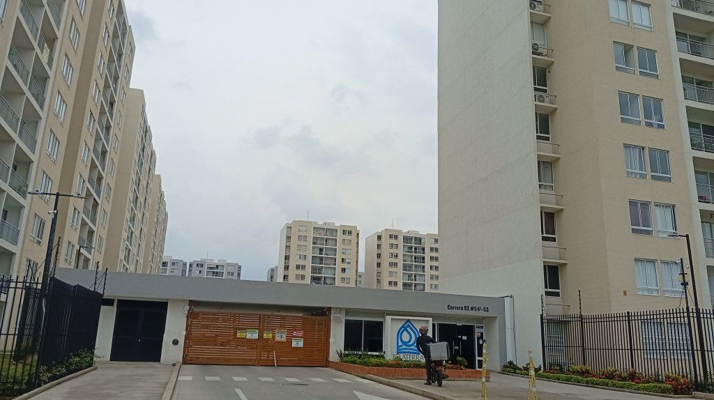 Apartamento en arriendo Valle Del Cauca Cali Ciudad Real 60 m2 Habitaciones 2 Baños 2 Garajes 1 Precio $1500000