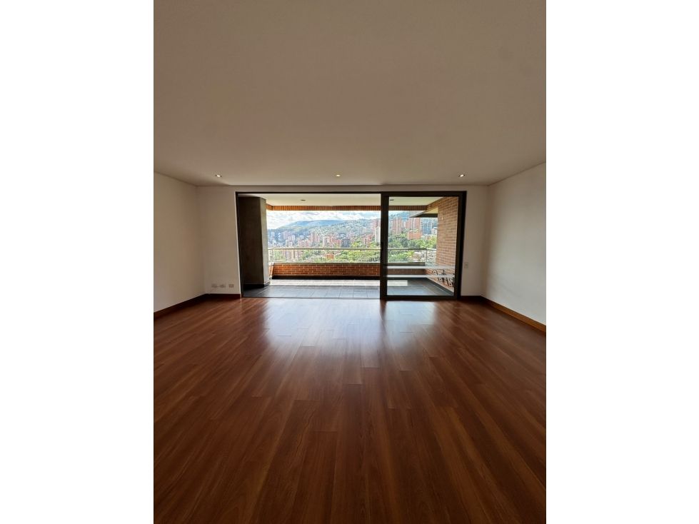 Apartamento en arriendo Antioquia Medellín Los Balsos No1 200 m2 Habitaciones 3 Baños 4 Garajes 3 Precio $14500000