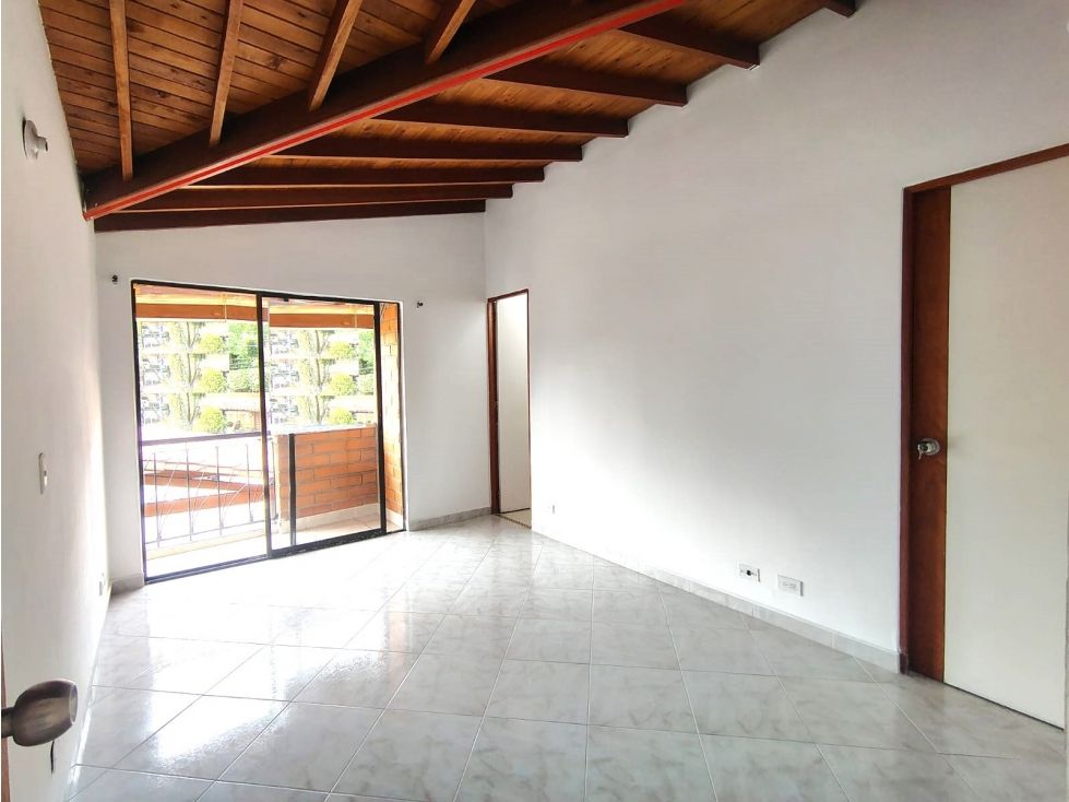 Casa en arriendo Antioquia Envigado San José 140 m2 Habitaciones 3 Baños 3 Garajes 2 Precio $5000000