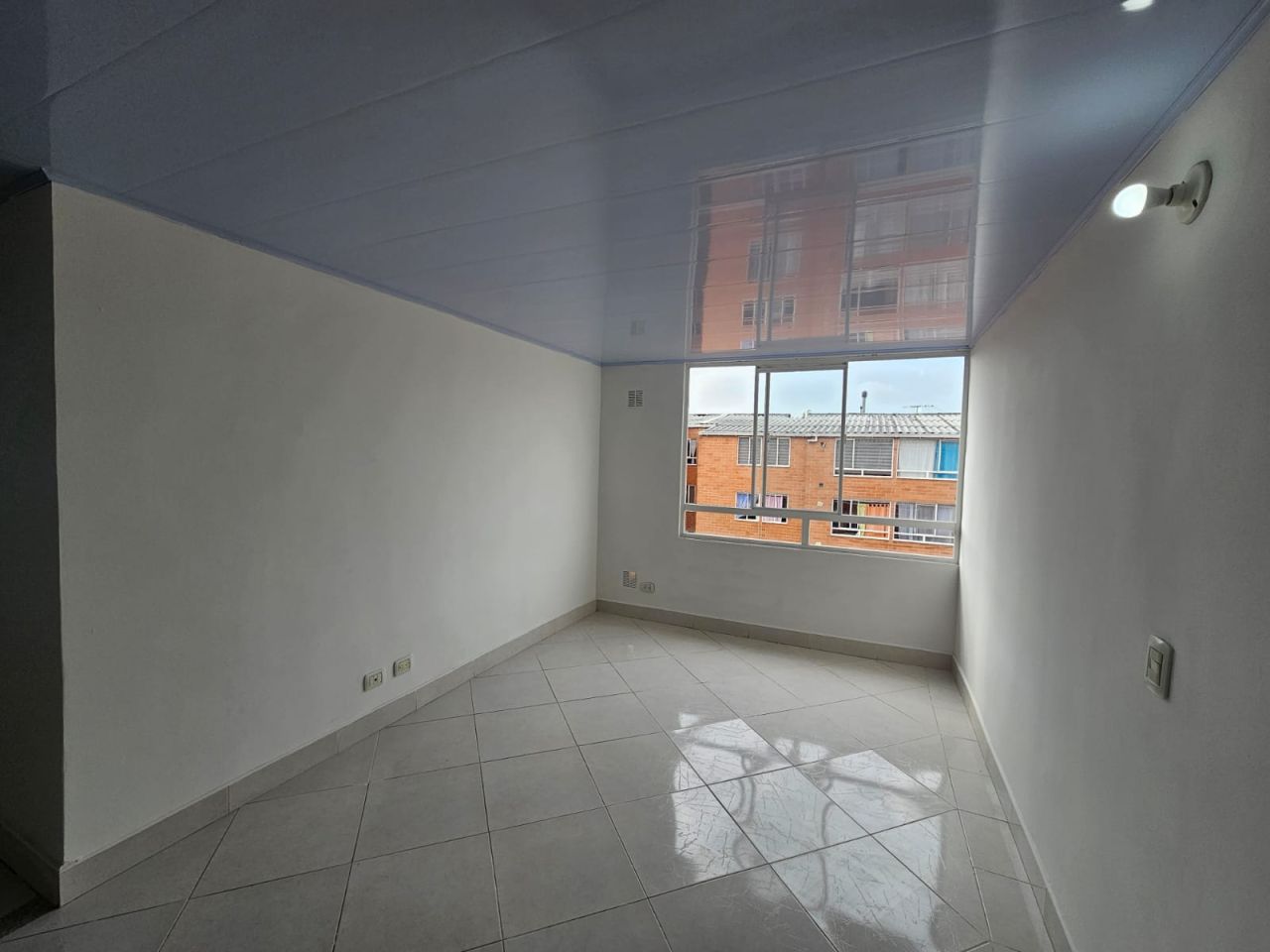 Inmuebles en Remate Apartamento en venta Cundinamarca Bogotá Cr Compartir La Margarita Et Ix 57 m2 Habitaciones 3 Baños 1 Garajes 0 Precio $211000000