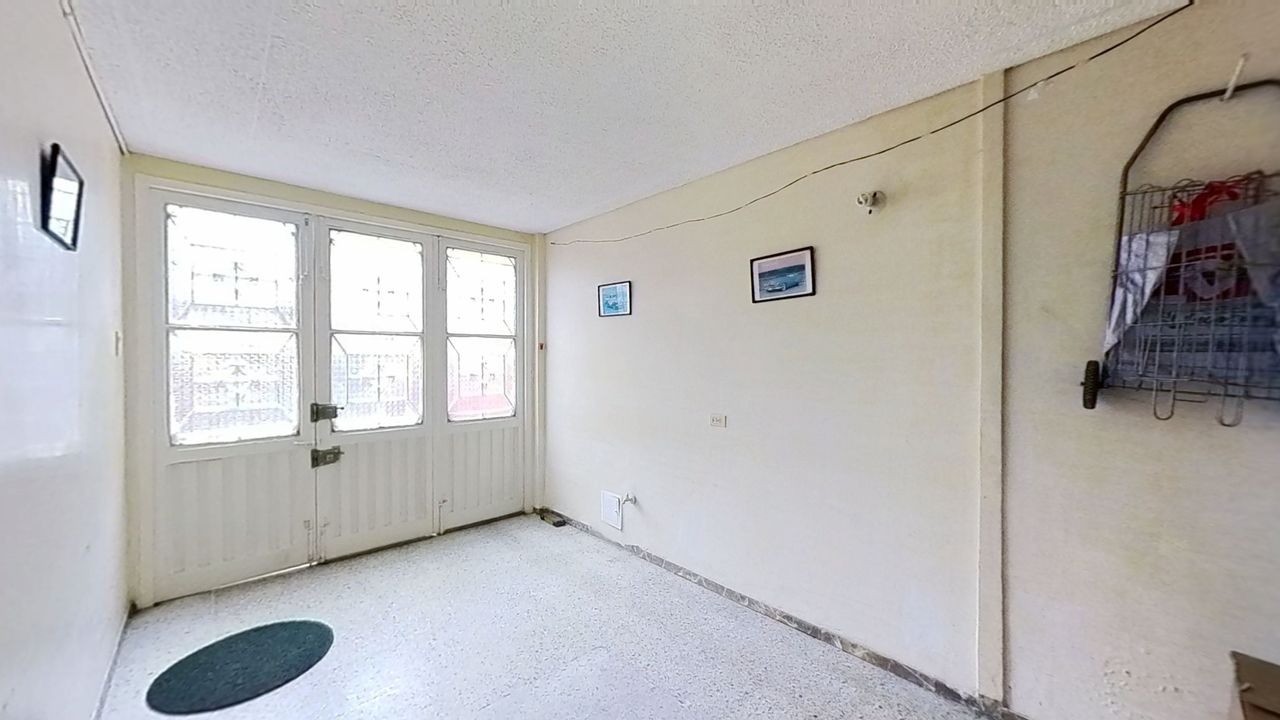 Inmuebles en Remate Casa en venta Cundinamarca Bogotá La Española 155 m2 Habitaciones 4 Baños 3 Garajes 1 Precio $630000000
