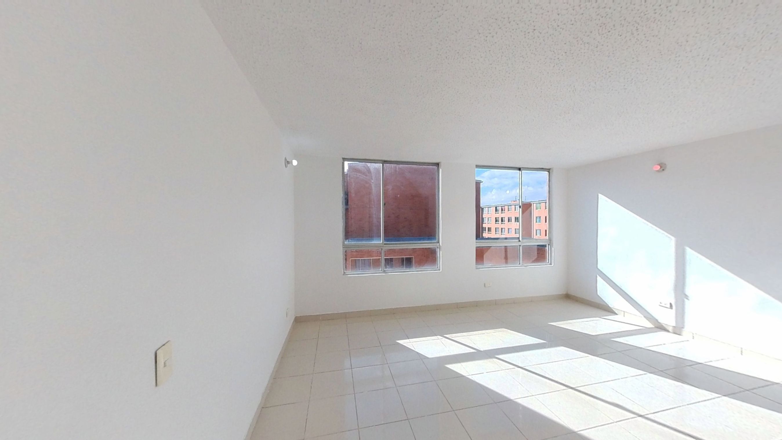 Apartamento en venta Cundinamarca Madrid Conjunto Residencial La Finca Super Manzana 7 68 m2 Habitaciones 3 Baños 2 Garajes 0 Precio $172000000