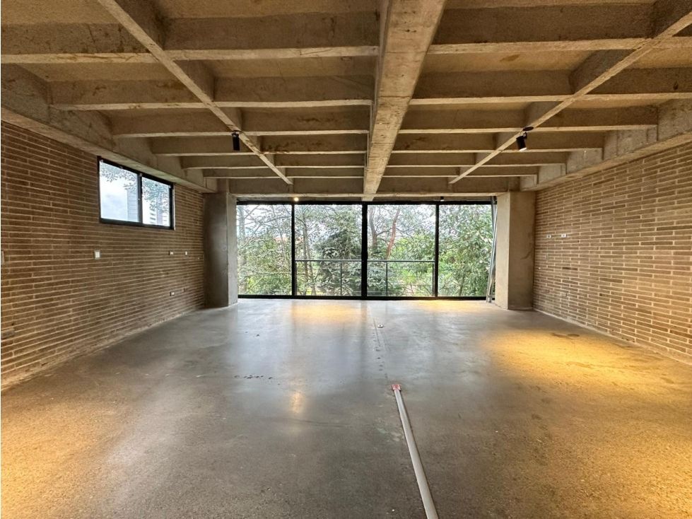 Local en arriendo Antioquia Medellín San Bernardo 75 m2 Habitaciones 0 Baños 1 Garajes 0 Precio $3800000