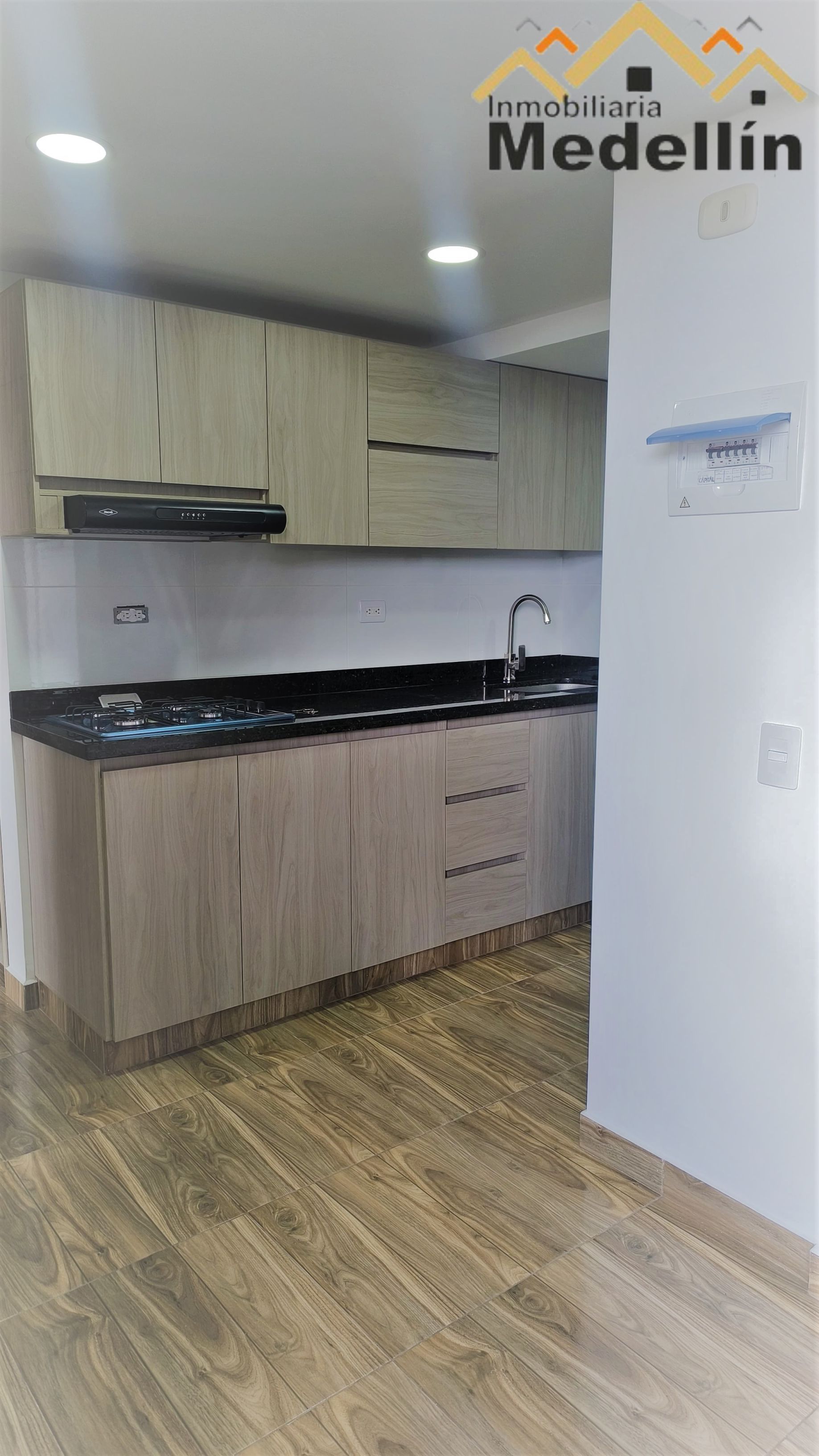 Apartamento en arriendo Antioquia Medellín Pajarito 56 m2 Habitaciones 3 Baños 2 Garajes 0 Precio $1600000