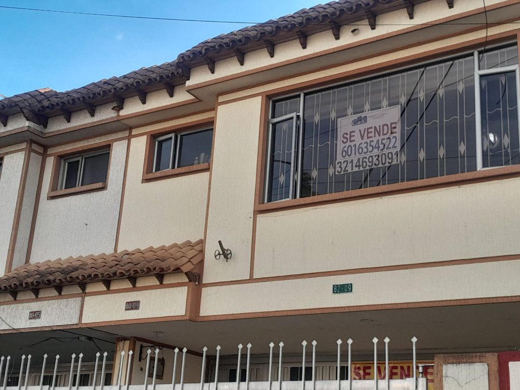 Casa en venta Cundinamarca Bogotá Santa Cecilia 162 m2 Habitaciones 3 Baños 3 Garajes 4 Precio $1100000000