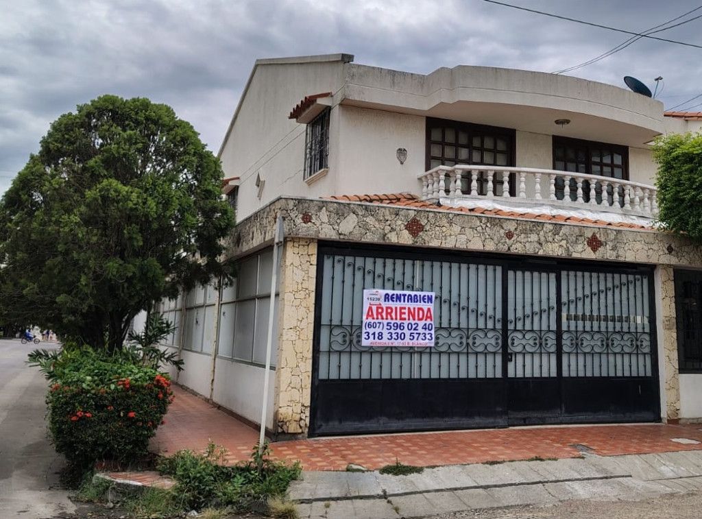 Casa en arriendo Norte De Santander Cúcuta Ceiba Ii 200 m2 Habitaciones 4 Baños 5 Garajes 4 Precio $2215263
