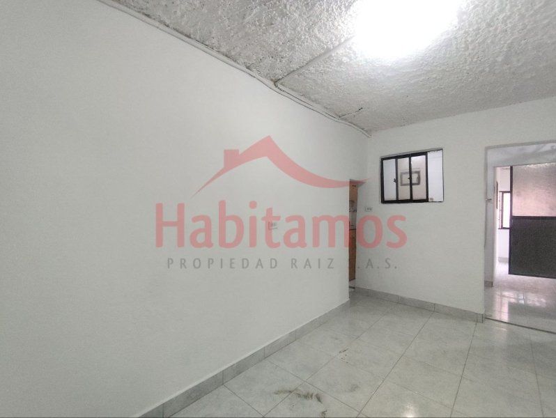 Casa en arriendo Antioquia Medellín Prado 70 m2 Habitaciones 3 Baños 1 Garajes 0 Precio $1700000