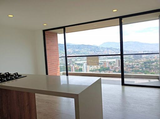Apartamento en arriendo Antioquia Envigado Trianon 85 m2 Habitaciones 2 Baños 2 Garajes 2 Precio $4000000