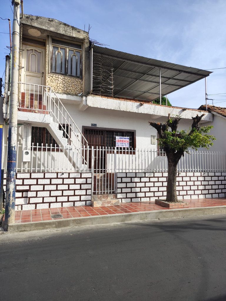 Casa en arriendo Norte De Santander Cúcuta Paramo 100 m2 Habitaciones 4 Baños 2 Garajes 0 Precio $1200000