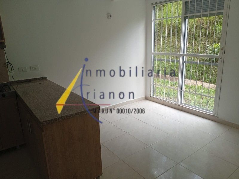 Apartamento en arriendo Antioquia Medellín Urbanizacion Villa Verde 40 m2 Habitaciones 2 Baños 1 Garajes 0 Precio $1450000